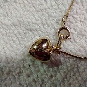 Goldtone puffy heart bracelet